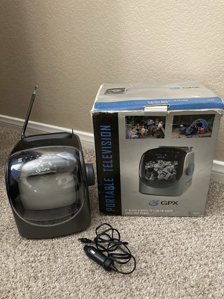Vintage GPX Portable Black & White AM-FM Radio Three Way Power (TVP3) - Image 3 of 4