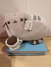 Pusheen 2018 Exclusive Blue Book & Coffee Cup Barnes & Noble RETIRED w/ Tags