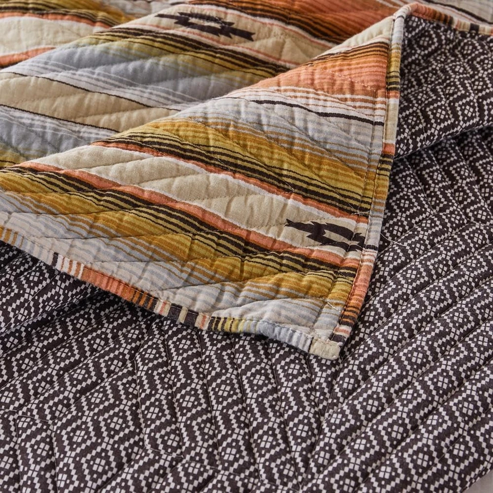 Manta Descalza Bungalow Pintada Desierto, 50 x 60 pulgadas, Rosa Foto 2 de 4