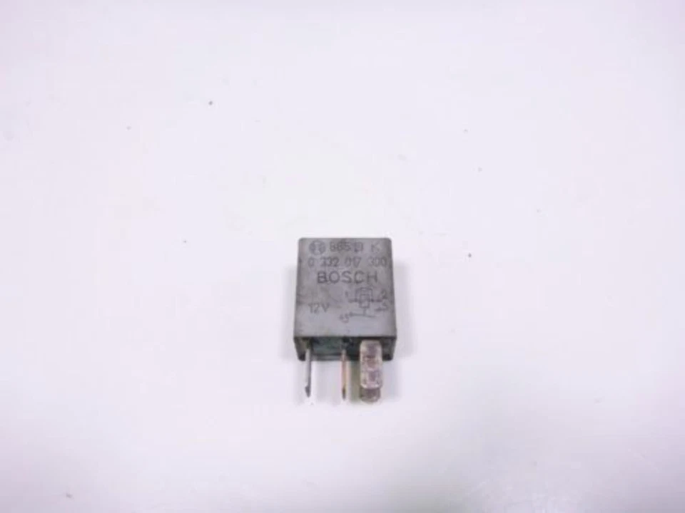 Relé BMW K 1200 LT 01 BOSCH 0332017300 Foto 3 de 4