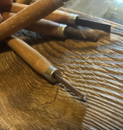 SET 8 coltelli scalpelli intaglio legno vintage manici legno su cinturino pelle 5 1/2" - Foto 8 di 10