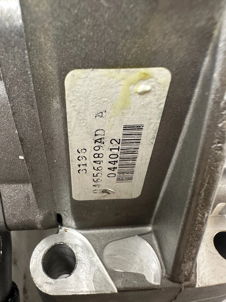 Bomba de agua de dirección asistida Mopar para Chrysler PT Cruiser 2006-2007 04693090AH Foto 4 de 4