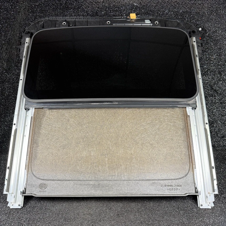 Conjunto de vidrio de techo HYUNDAI TUCSON 81610J9000 Foto 2 de 4