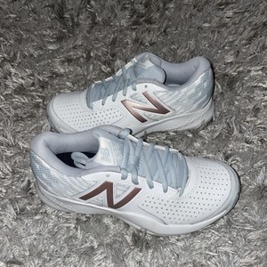 New Balance 696v3 Tennis Shoes WCH696U3, Women's Size 6 B, Gray ... New Balance 696v3 Tennis Shoes WCH696U3, Women's Size 6 B, Gray ...