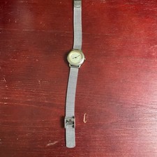 Guess Women's Silver Tone Watch Stainless Steel Mesh Band New Battery Working