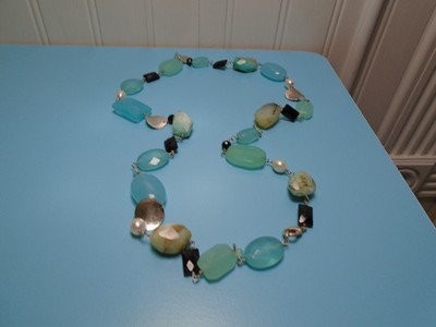 HANDMADE POLISHED STONE 13'' NECKLACE UNBRANDED (MF623)