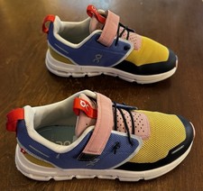 ON CLOUD Cloud Play COLOR BLOCK Low Top SNEAKERS - Multicolor - KIDS Size 2 US