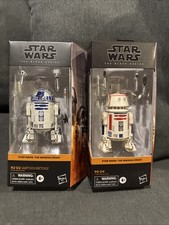 Star Wars The Black Series Mandalorian R2-D2   R5- D4