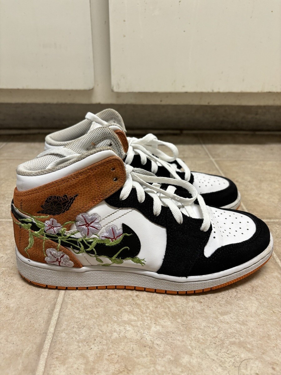 Nike Jordan 1 Mid SE Shoes Womens Size 6.5 / 5Y Floral Black Nike Jordan 1 Mid SE Shoes Womens Size 6.5 / 5Y Floral Black