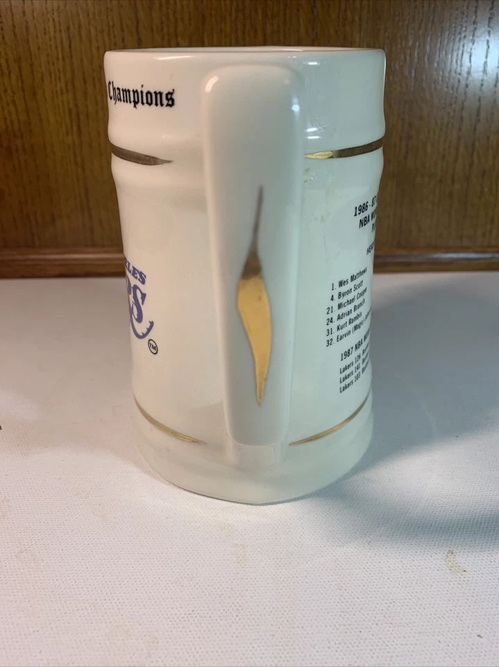 Cerveza de colección LA Lakers Stein Showtime Era 86-87 Campeones Magic Kareem digno Foto 4 de 4