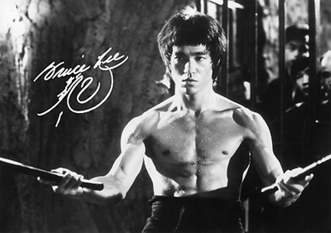 BRUCE  LEE   -   11   X   16    GLOSSY  SIGNED  PHOTO  REPRINT