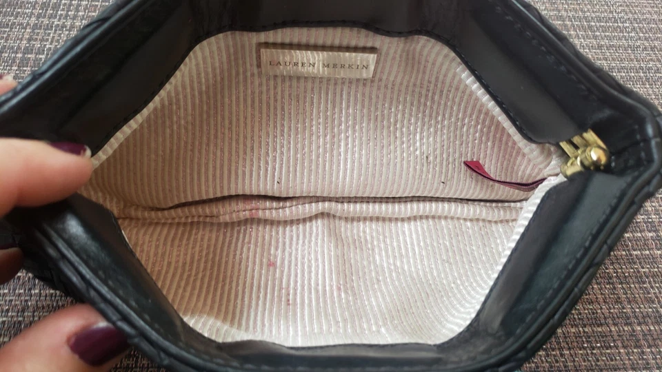 Clutch de couro preto Lauren Merkin usada - Imagem 3 de 4