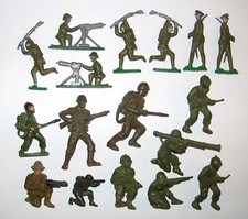 BUNDLED MIXED LOT Vintage WW2 Toy Soldiers
