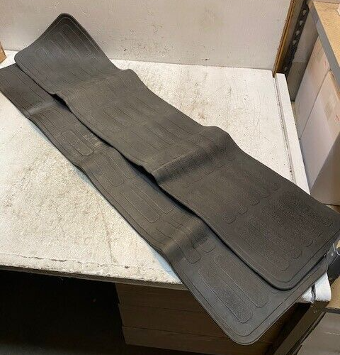 2 Qty of Kraco 49" x 11" Black Mats 15717445 | 15969864 | AA44-Kraco (2 Qty) - Afbeelding 1 van 6