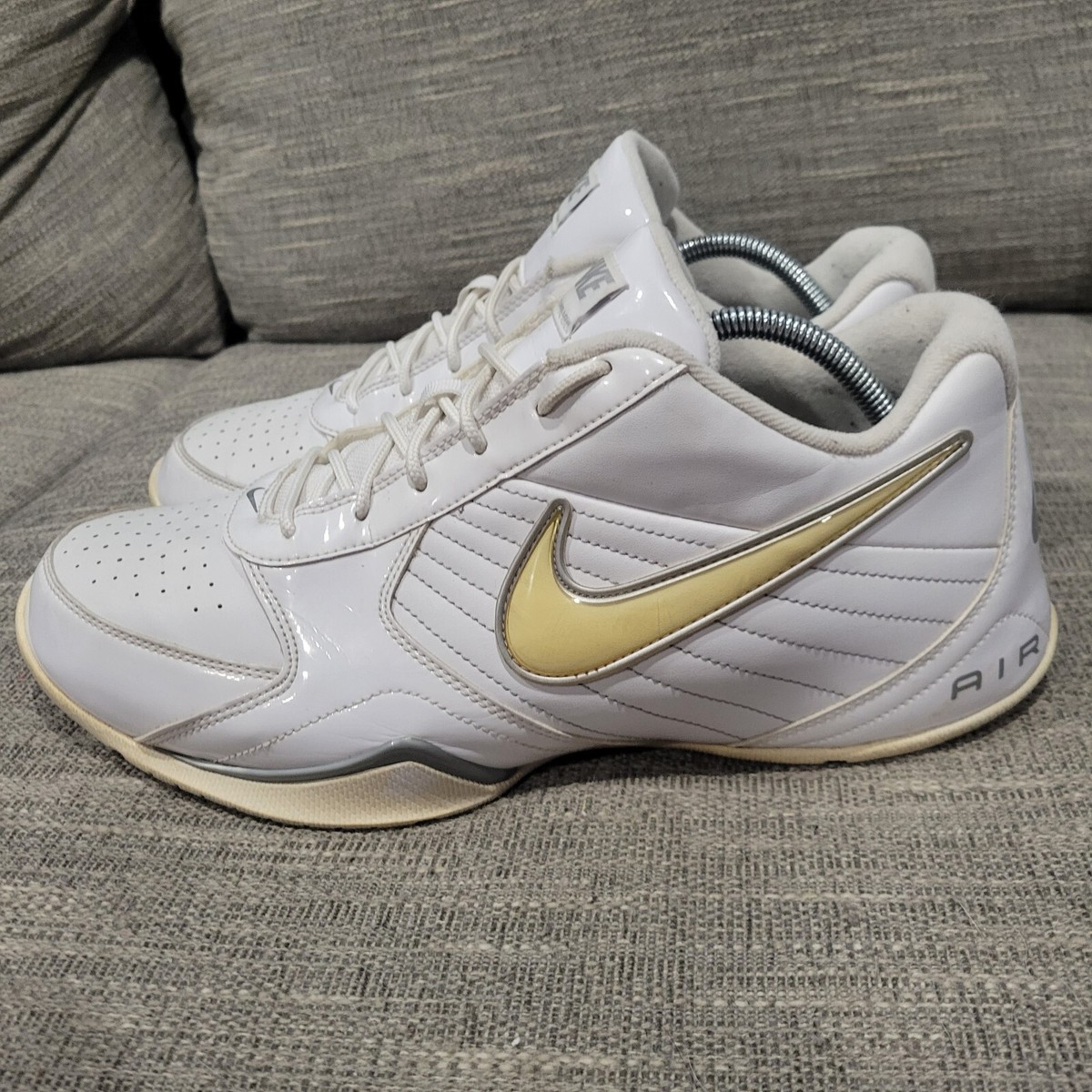 Nike Air Baseline Low Men White Metallic Silver Sneakers 386240-111 Size 11 Nike Air Baseline Low 386240-111  main image 3