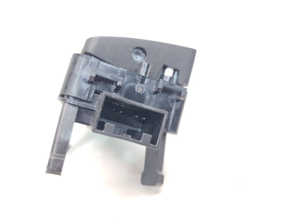 Chevrolet Trax 2017 botones de audio montados en el volante n.º de parte: 42356198 Foto 3 de 4