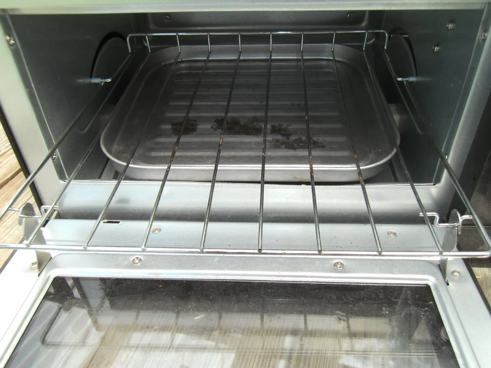 Clatronic MPO 3520 Minibackofen Pizza-Ofen - Schwarz Wohnmobil - Bild 4 von 4