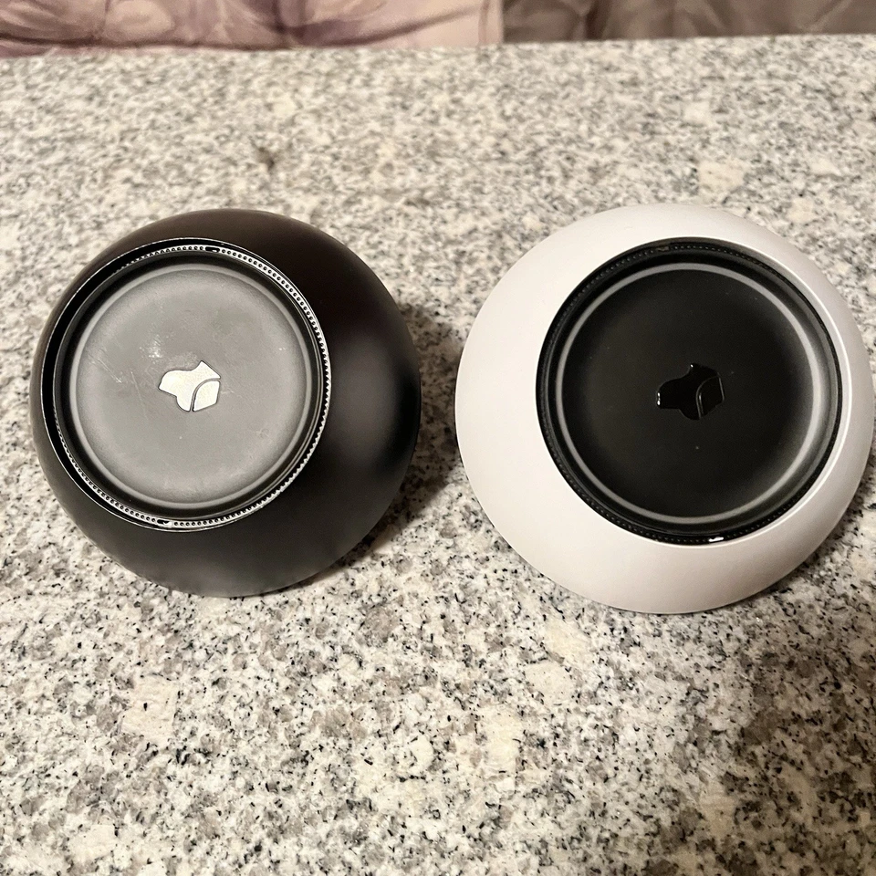 Josh.ai Josh Micro 1.5 (par) — Concentradores de voz inteligentes Onyx negro y blanco Carrera Foto 4 de 4