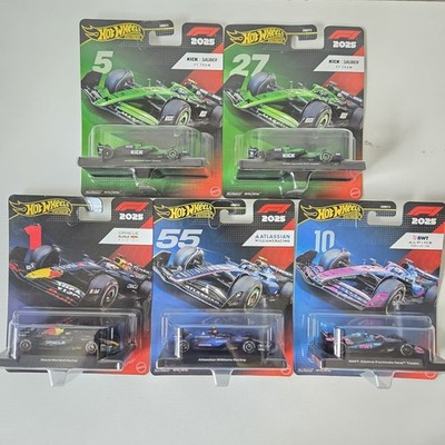 Hot Wheels Premium 2025 F1 Kick Sauber, BWT Alpine, Atlassian William, Oracle