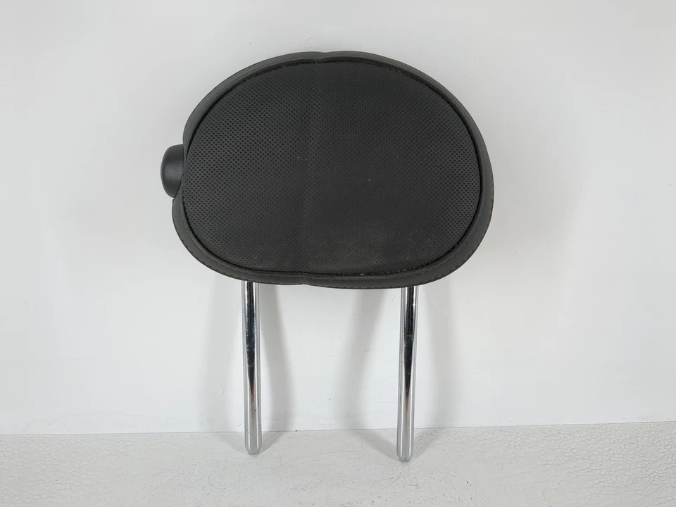 Черное заднее центральное сиденье подголовник 2017 Mini Cooper Clubman KNN63 - Изображение 2 из 4