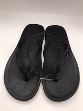 WOMEN'S CROCS BLACK FLIP WATER FRIENDLY BEACH FLIP FLOP BEACH SANDALS 8 NWT