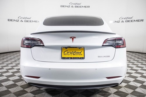 2018 Tesla Model 3 - Picture 10 of 40