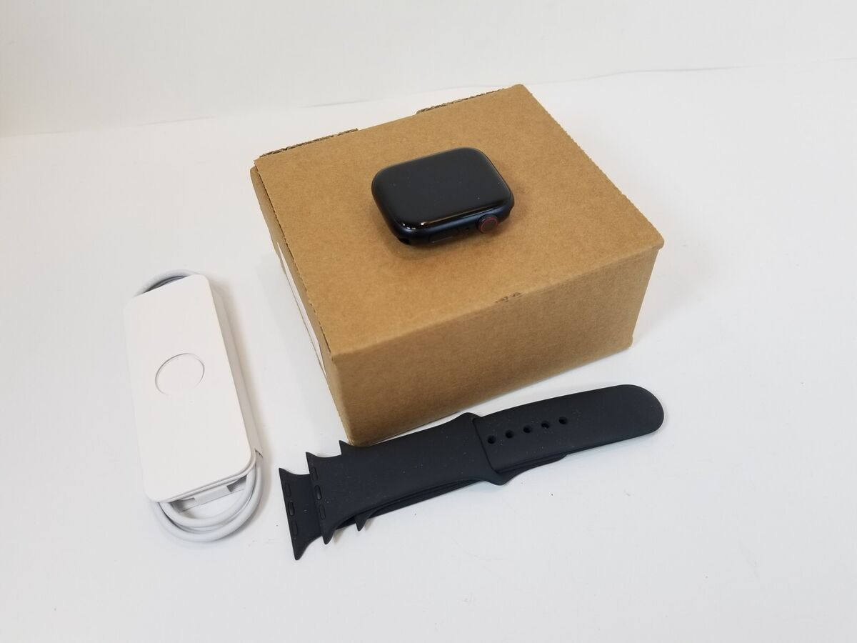 Apple Watch Series 8 GPS + Cellular