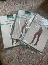 Vintage Famous Maker Ultra Sheer Pantyhose Park Avenue New 100% Nylon Pick Color
