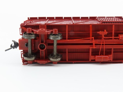 HO Scale PROTO 2000 CNW Chicago North Western 40' Single Deck Stock Car #32899 - Picture 8 of 13