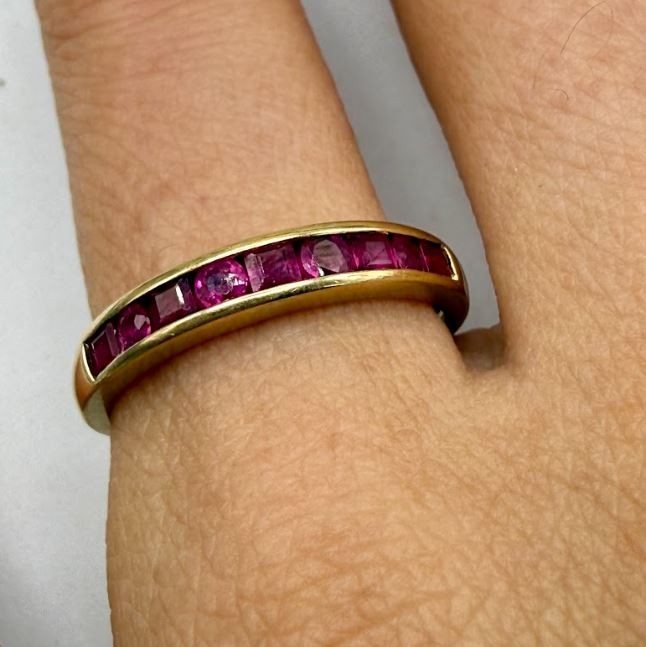 Vintage 9k Solid Yellow Gold Ruby Channel Ring, S… - image 10