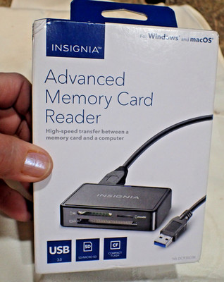 Insignia NS-DCR30D3K Black Portable USB 3.0 Advanced Memory Card Reader