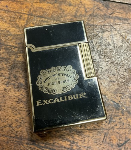 EXCALIBUR Hoyo de Monterrey Ping Cigar Lighter Black Gold Butane Torch