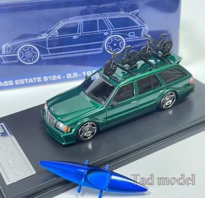 YS 1:64 Green E Class S124 EVO2 Wagon Sports Model Diecast Display Car