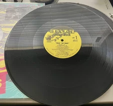Chubb Rock – Treat 'Em Right OG 1990 Press 12" In OG Cover VG/VG+