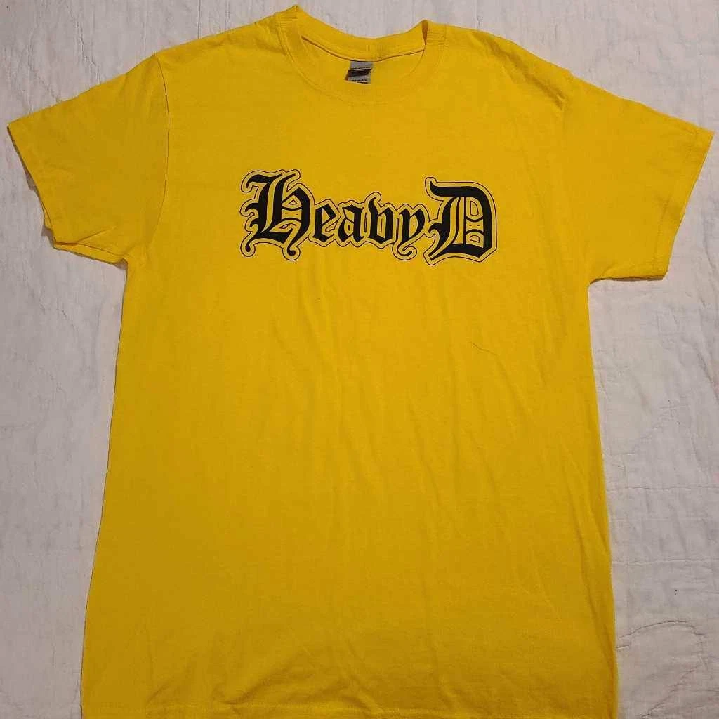 gildan graphic tees