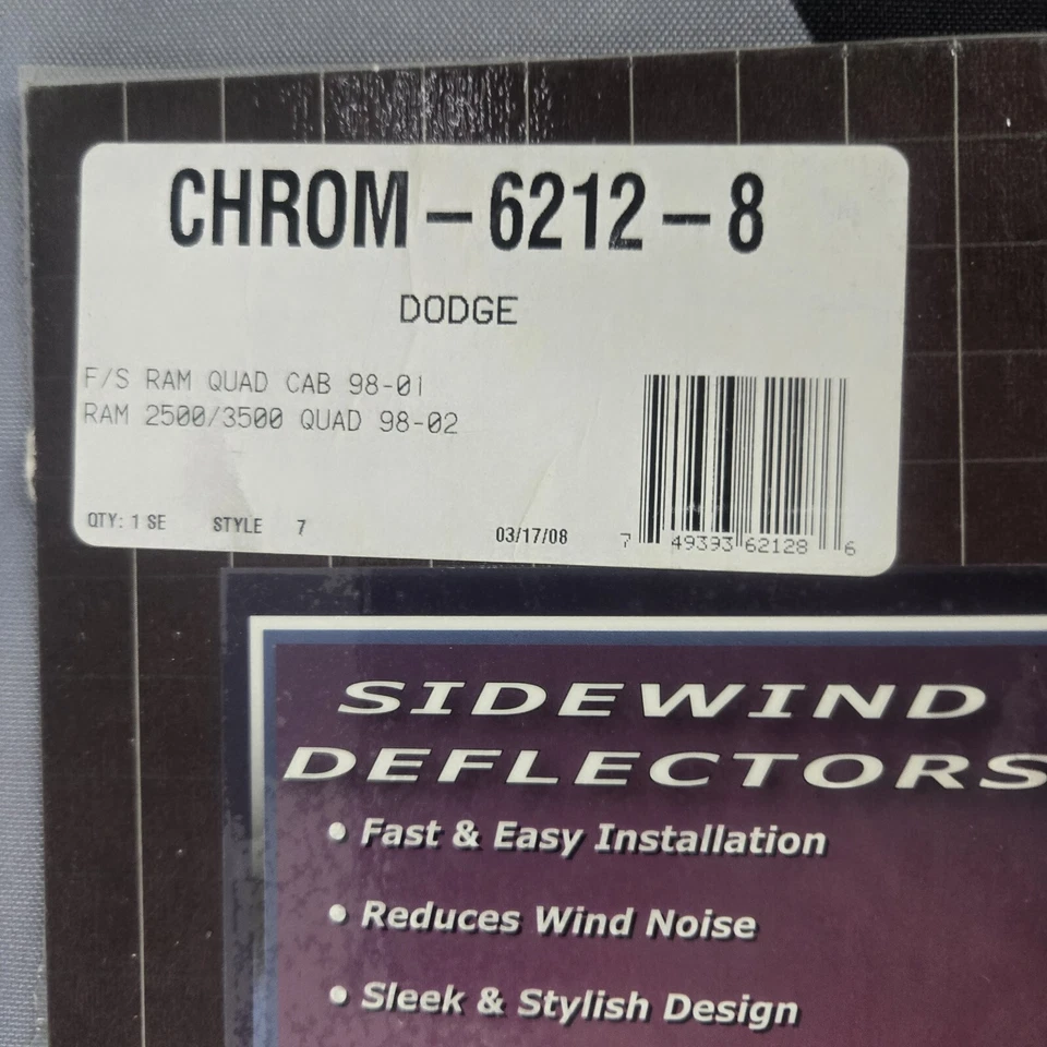 Viseras de ventilación Tape-Onz; Perfil bajo; Cinta-On; Cromo; Plástico; Juego de 4 Foto 3 de 3