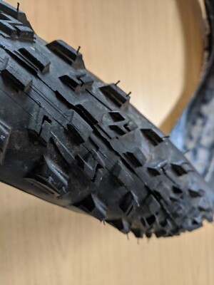 Deux Pneus VTT Michelin Wildgripper – 26 X 1.50, Vintage, Made In France, Occasion Très Bon état