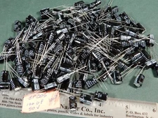 EPCOS 100uf 50V Radial Lead Electrolytic Capacitors Qty 100 or So NOS B41828