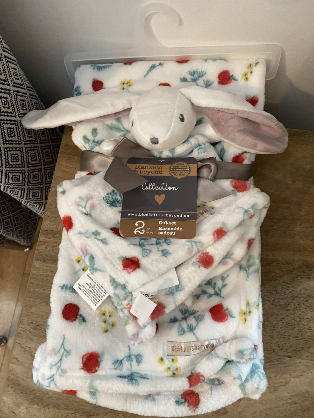 Blankets & and Beyond Bunny Rabbit Comforter & Blanket Pink Floral New