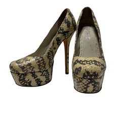 Alice  Olivia Larimore Cream Snakeskin Leather Platform Heels Size 8