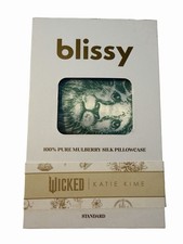 Wicked: For Good x Katie Kime Blissy Standard 600 Thread Count Amazafying Green