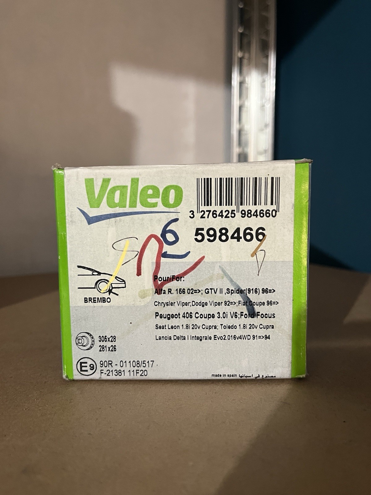 Plaquettes de frein VALEO 598466 pour train avant de berline