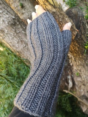 Grey Handknit Fingerless Gloves Mittens ArmWarmer Unisex Gift Product Of Canada