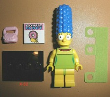 Lego Marge Simpson The Simpsons minifigs mini figure Bart Lisa mother Homer wife