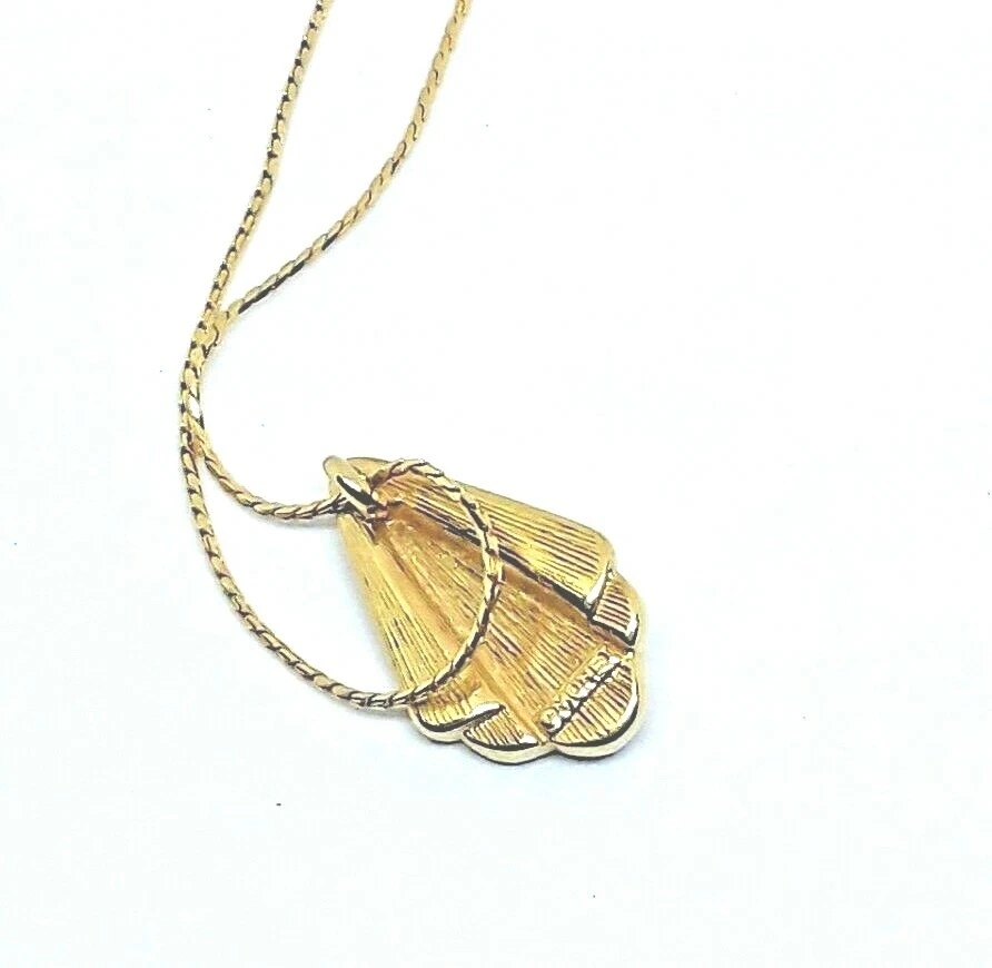 Monet Mujer Imitación Rubí Rojo Estrás Lágrima Colgante 16" Cadena Collar Usado en Excelente Condición Foto 3 de 4