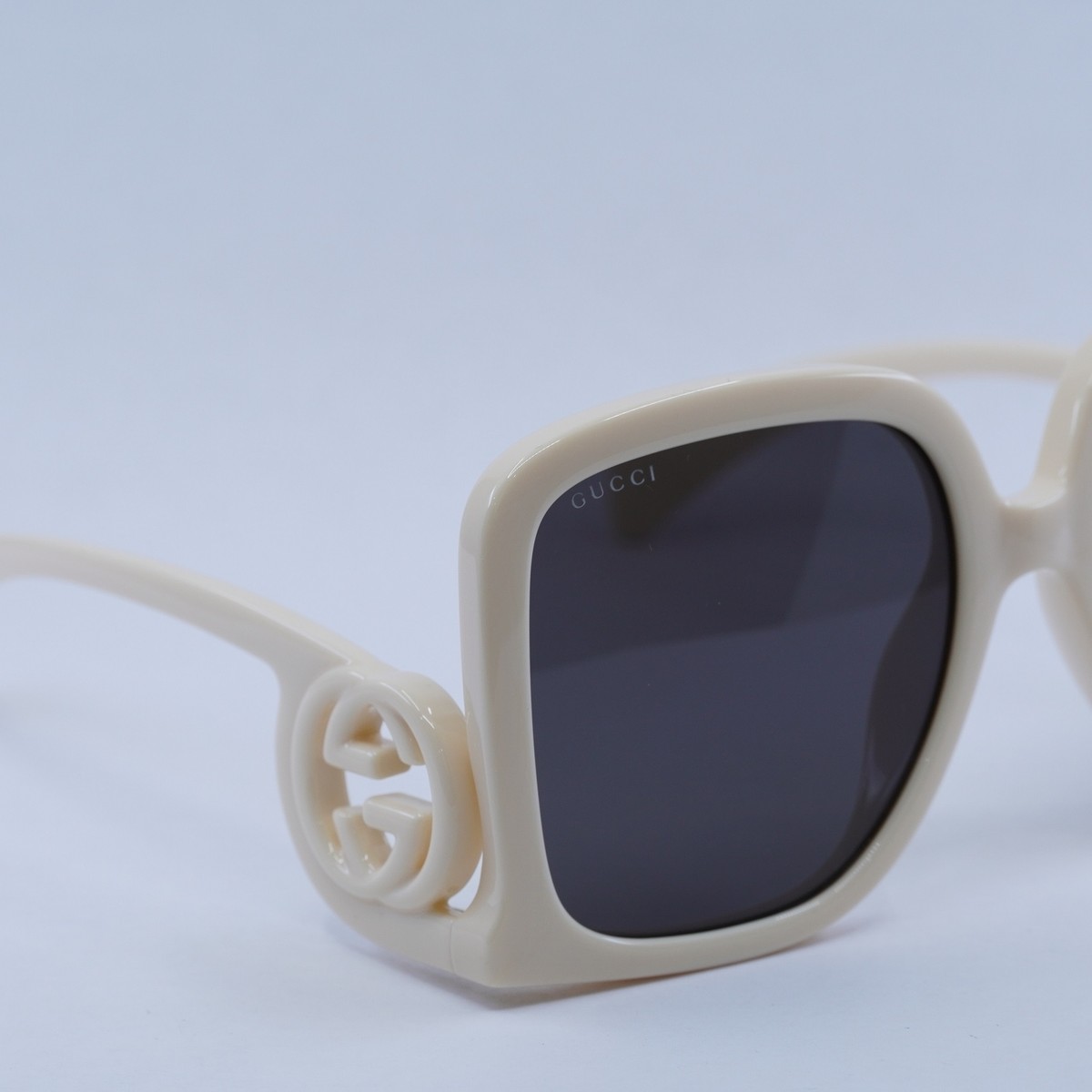New GUCCI GG1326S 009 Ivory/Grey Mirror 58-19-140 Sunglasses