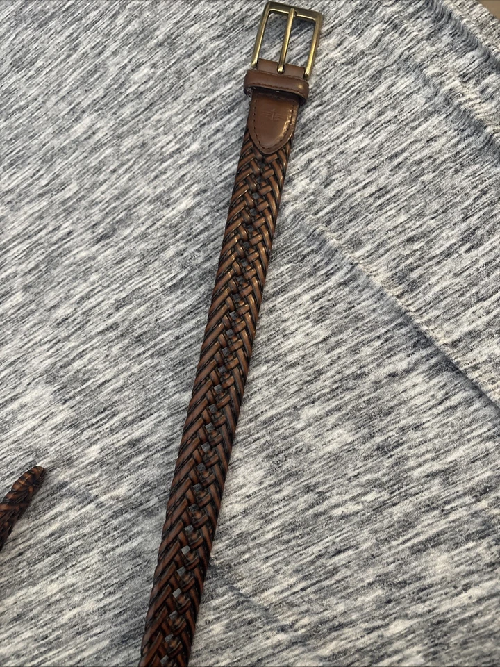 Cinturón de cuero genuino marrón trenzado Dockers para hombre talla 40 hebilla de latón Foto 2 de 3