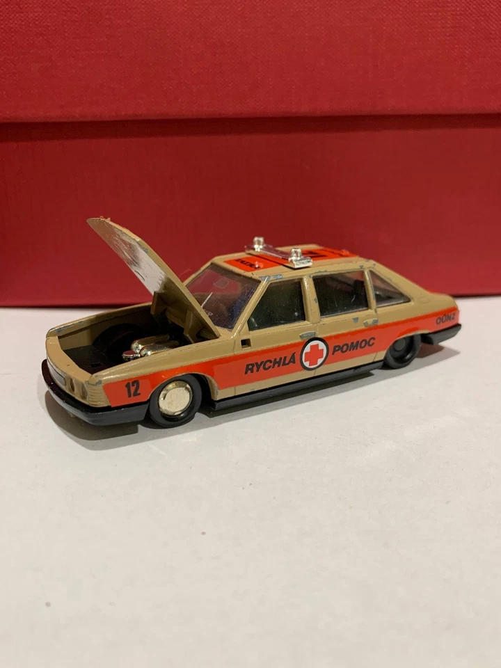 Vintage Monti Metal Tatra 623 Rychla Pomoc 12 Multicolor Diecast 1:48 Car - Image 3 of 4