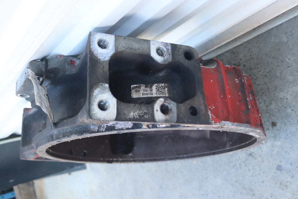 2013-2017 PETERBILT 579 CUMMINS ISX15 ENGINE FLYWHEEL BELT HOUSING P3103584 OEM - Image 4 of 4