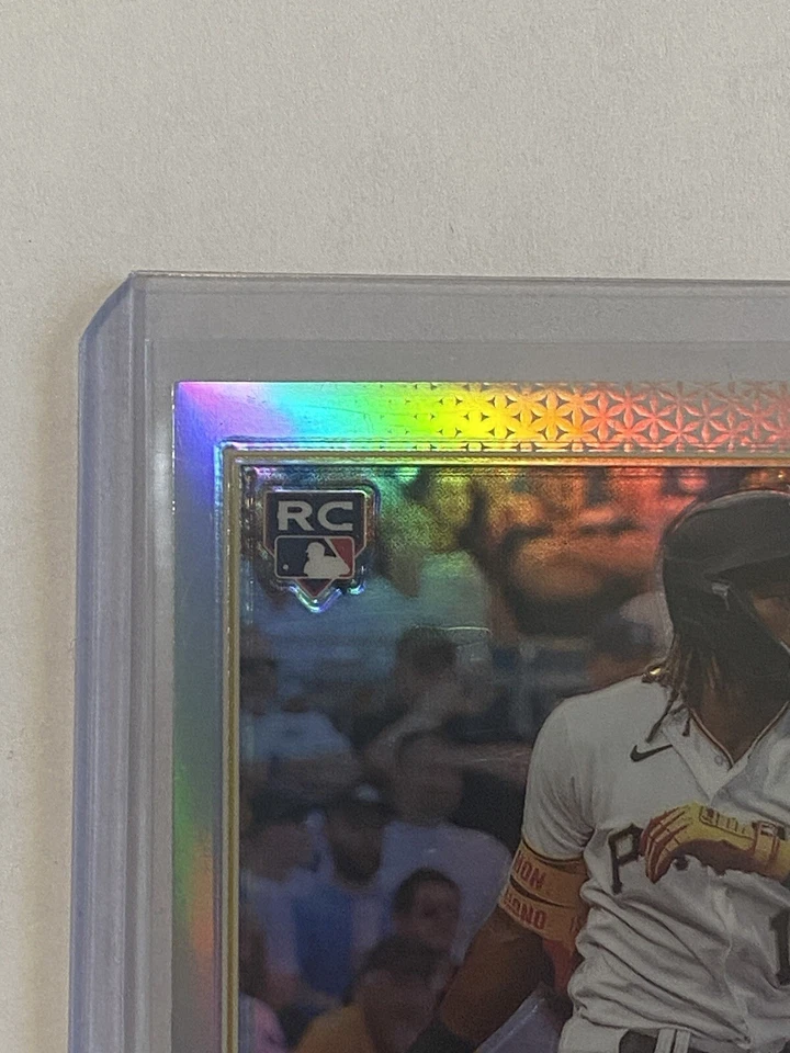 2022 Topps Chrome Sonic Oneil Cruz Refractor Variation Yellow Gloves RC SSP 🔥 - Image 3 of 4
